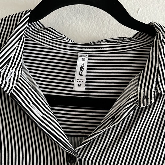 FB Sister Black and White Striped Blouse Womens M Purchased in Germany - Picture 3 of 7